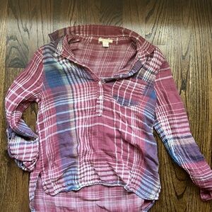 Collared long sleeve shirt